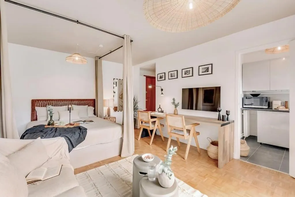 Marini - A Auteuil Paris